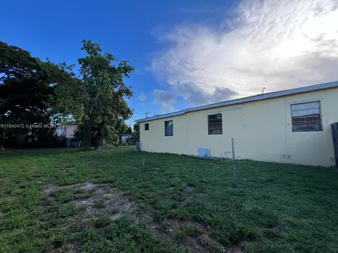 310 E 17th St, Hialeah, FL 33010 photo 15