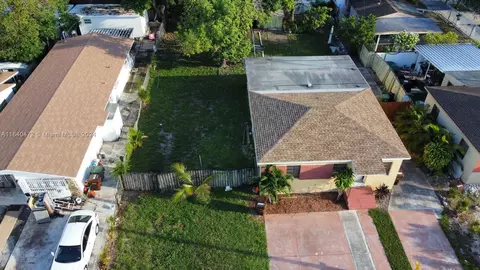 310 E 17th St, Hialeah, FL 33010 photo 5