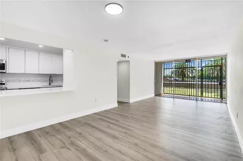 854 NW 87th Ave #101, Miami, FL 33172