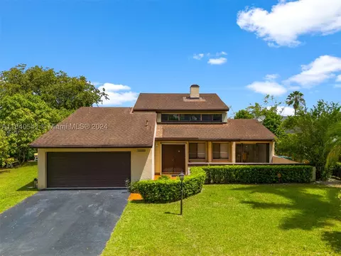 14605 SW 57th Ter, Miami, FL 33183