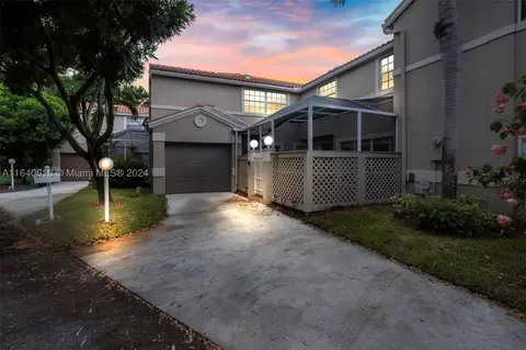 11067 Long Boat Dr, Hollywood, FL 33026