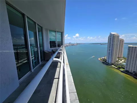 325 S Biscayne Blvd #3719, Miami, FL 33131