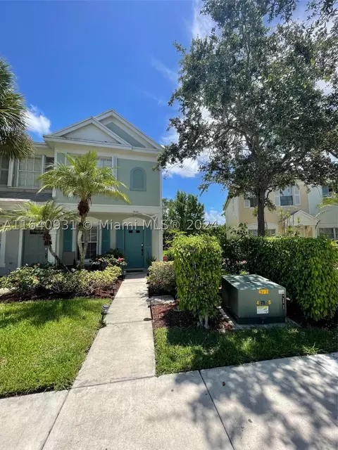 7820 Dixie Beach Cir, Tamarac, FL 33321