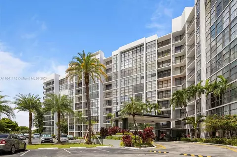800 Parkview Dr #507, Hallandale Beach, FL 33009