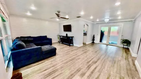 7461 NW 21st Ct, Sunrise, FL 33313