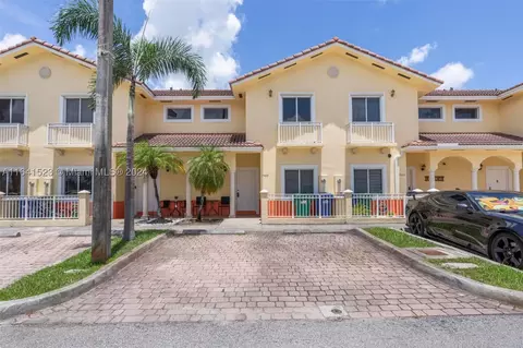 7469 NW 178th St, Hialeah, FL 33015