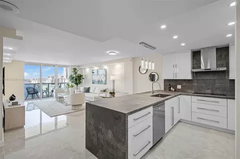 3800 S Ocean Dr #1704, Hollywood, FL 33019