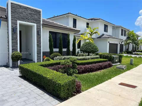 23531 SW 107th Pl, Homestead, FL 33032