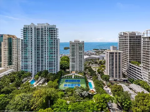 2645 S Bayshore Dr #702, Miami, FL 33133