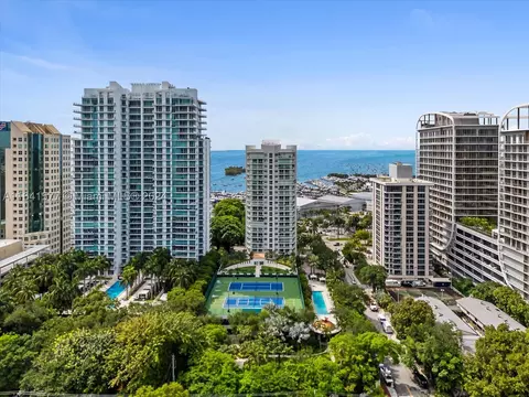 2645 S Bayshore Dr #702, Miami, FL 33133
