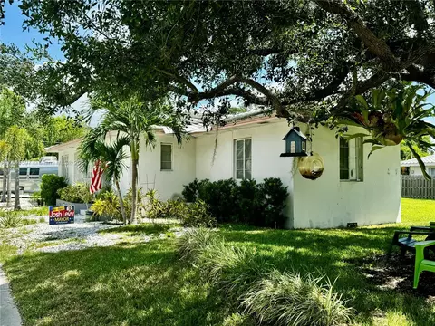 1459 Jefferson St, Hollywood, FL 33020
