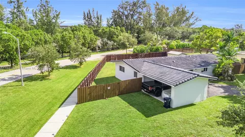 View/Area - 1295 Thrush Ave, Miami Springs, FL 33166 photo 1 of 4