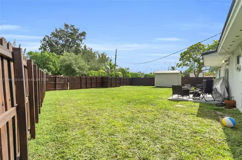 Exterior - 1295 Thrush Ave, Miami Springs, FL 33166 photo 6 of 7