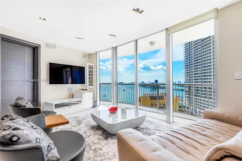 1750 N Bayshore Dr #1402, Miami, FL 33132