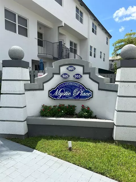 925 NW 82nd Ave #111-A, Miami, FL 33126