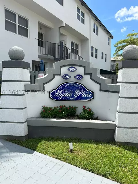 925 NW 82nd Ave #111-A, Miami, FL 33126