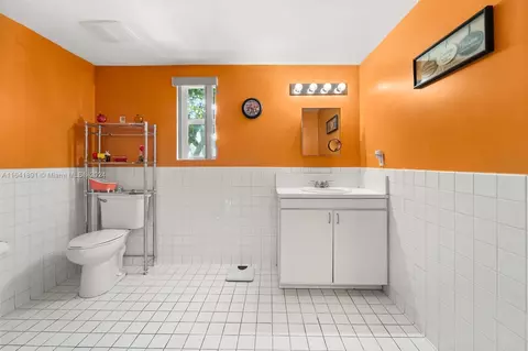 55 E 4th St #207, Hialeah, FL 33010 photo 13