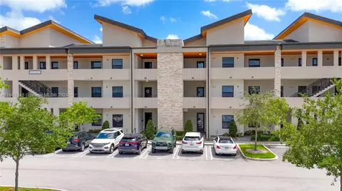 7915 NW 104th Ave #24, Doral, FL 33178