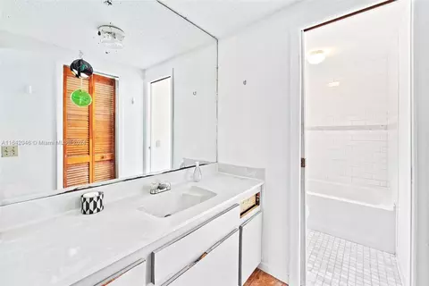 Bath - 237 Florida Ave, Miami Springs, FL 33166 photo 2 of 2