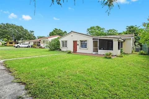 Exterior - 237 Florida Ave, Miami Springs, FL 33166 photo 2 of 6