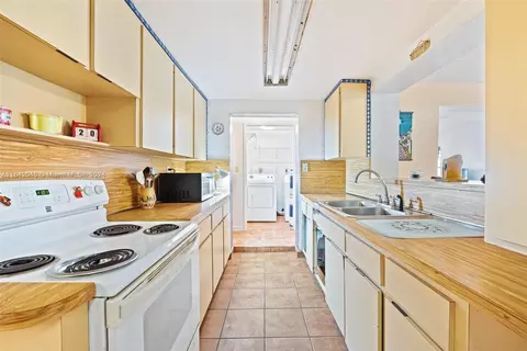 Other - 237 Florida Ave, Miami Springs, FL 33166 photo 3 of 7