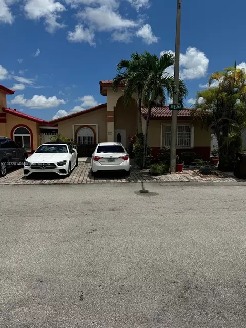 7001 W 35th Ave #225, Hialeah, FL 33018