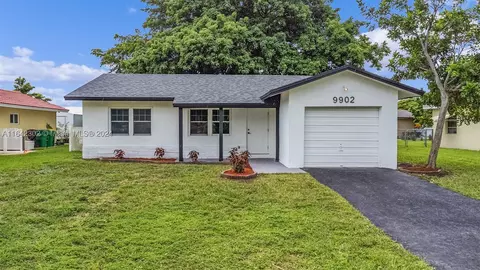 9902 Westwood Dr, Tamarac, FL 33321