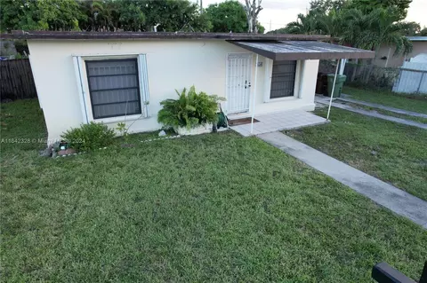850 E 17th St, Hialeah, FL 33010 photo 4
