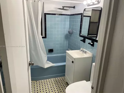 850 E 17th St, Hialeah, FL 33010 photo 12