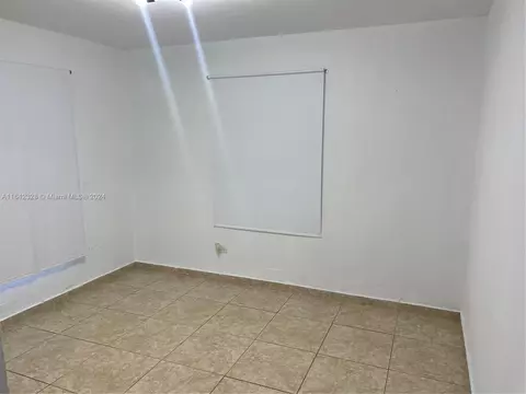 850 E 17th St, Hialeah, FL 33010 photo 10
