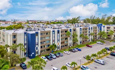 10000 NW 80th Ct #2219, Hialeah Gardens, FL 33016