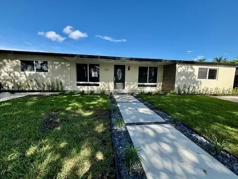 5921 SW 94th Ct, Miami, FL 33173