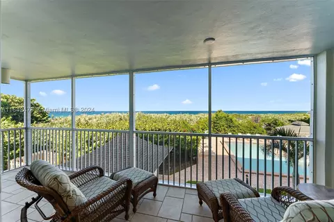 669 NE Plantation Rd #106, Stuart, FL 34996