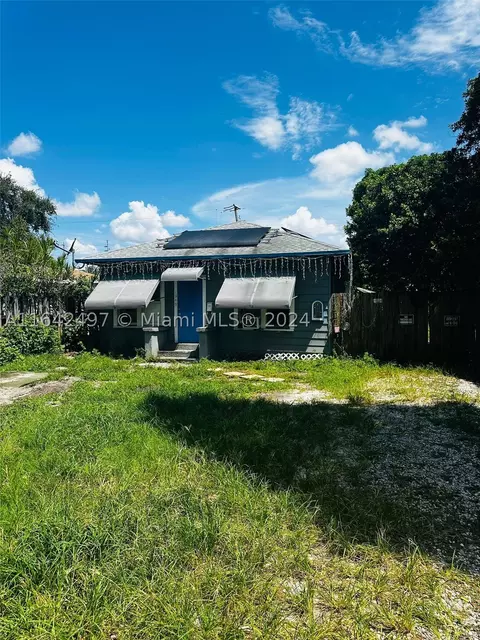 1949 Harding St, Hollywood, FL 33020