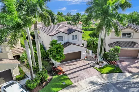 1036 Bamboo Ln, Weston, FL 33327