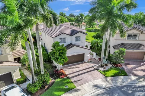 1036 Bamboo Ln, Weston, FL 33327