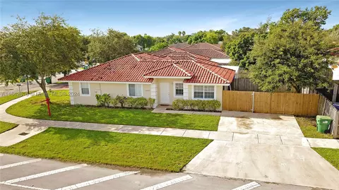 20004 SW 122nd Ct, Miami, FL 33177