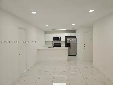 6580 W 27th Ct #21-58, Hialeah, FL 33016