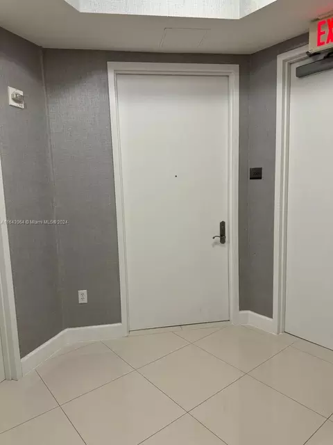 15811 Collins Ave #2505, Sunny Isles Beach, FL 33160