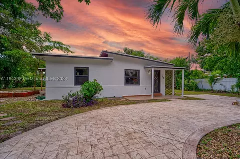520 NW 142nd St, North Miami, FL 33168