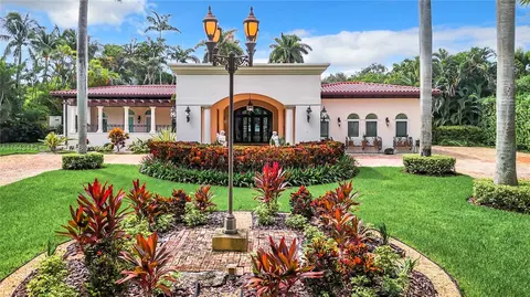 6710 SW 92nd St, Pinecrest, FL 33156