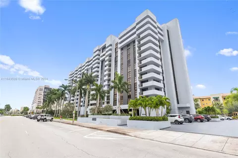 600 Biltmore Way #220, Coral Gables, FL 33134