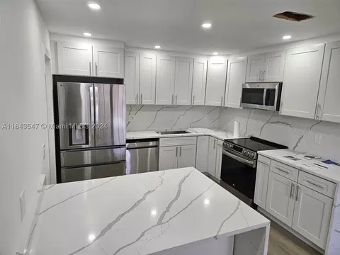 3606 W Bell Dr #64, Davie, FL 33328