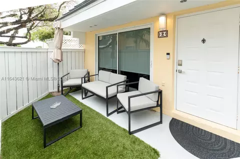 6850 SW 45th Ln #2, Miami, FL 33155