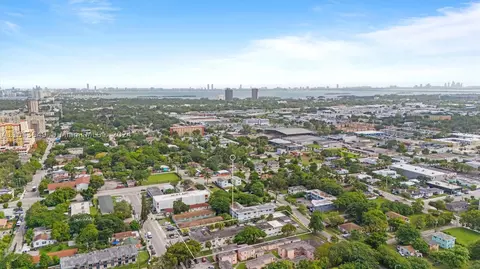 71 NW 76th St #7, Miami, FL 33150