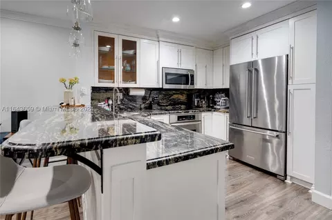 8851 NW 119th St #4308, Hialeah Gardens, FL 33018