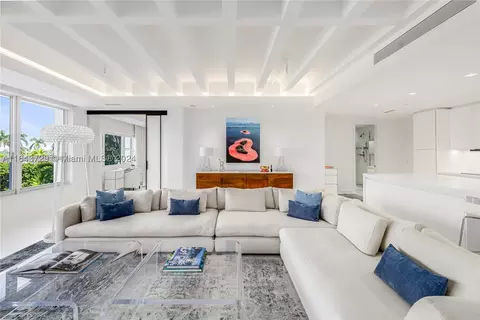 4925 Collins Ave #3G, Miami Beach, FL 33140