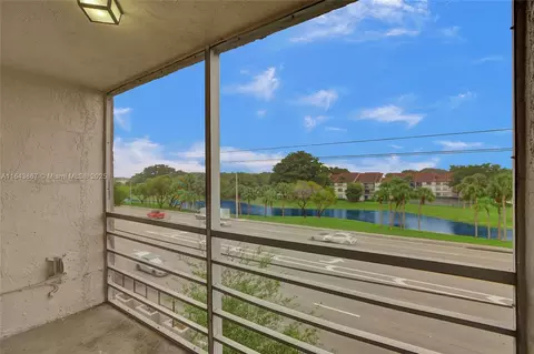 14155 SW 87th St #E405, Miami, FL 33183