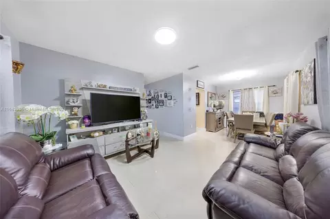 Undisclosed, Hialeah, FL 33010 photo 24