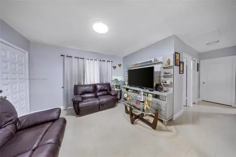 Undisclosed, Hialeah, FL 33010 photo 22